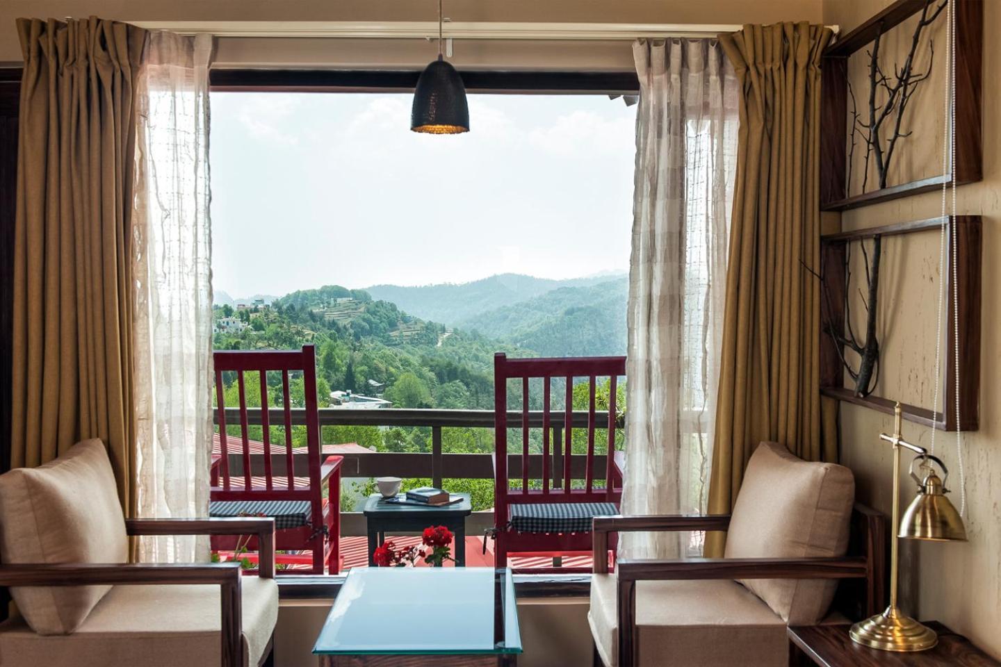 The Birdcage, Mukteshwar Hotel Bagian luar foto