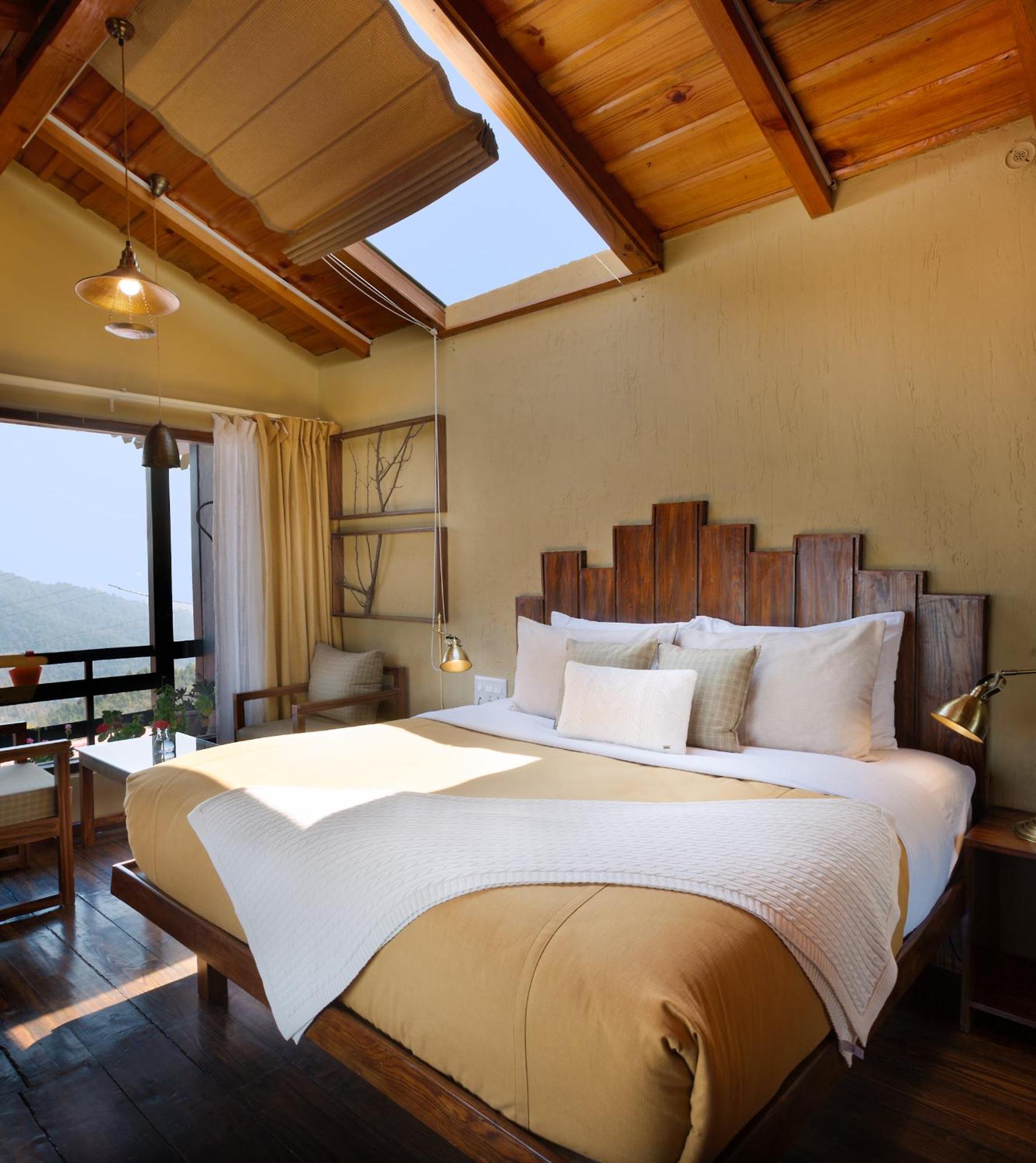 The Birdcage, Mukteshwar Hotel Bagian luar foto